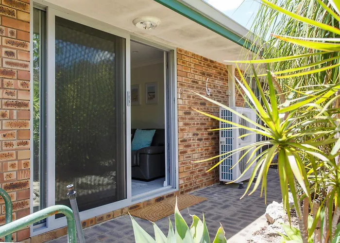 Maylands Riverside City Retreat