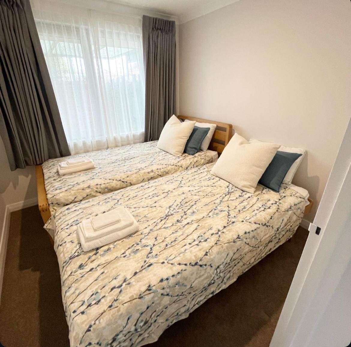 Maylands Riverside Retreat Apartment