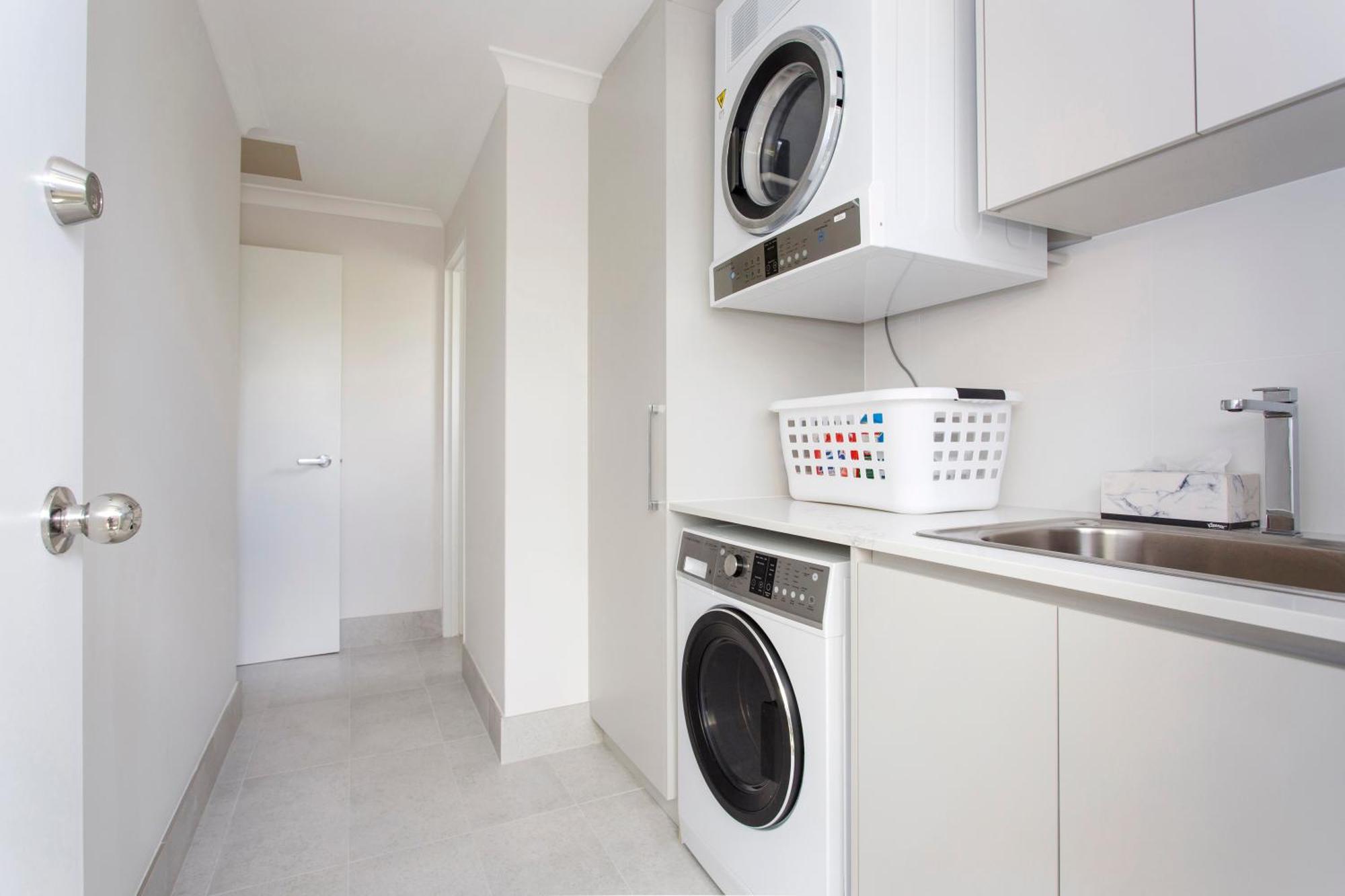Maylands Riverside Retreat Apartment
