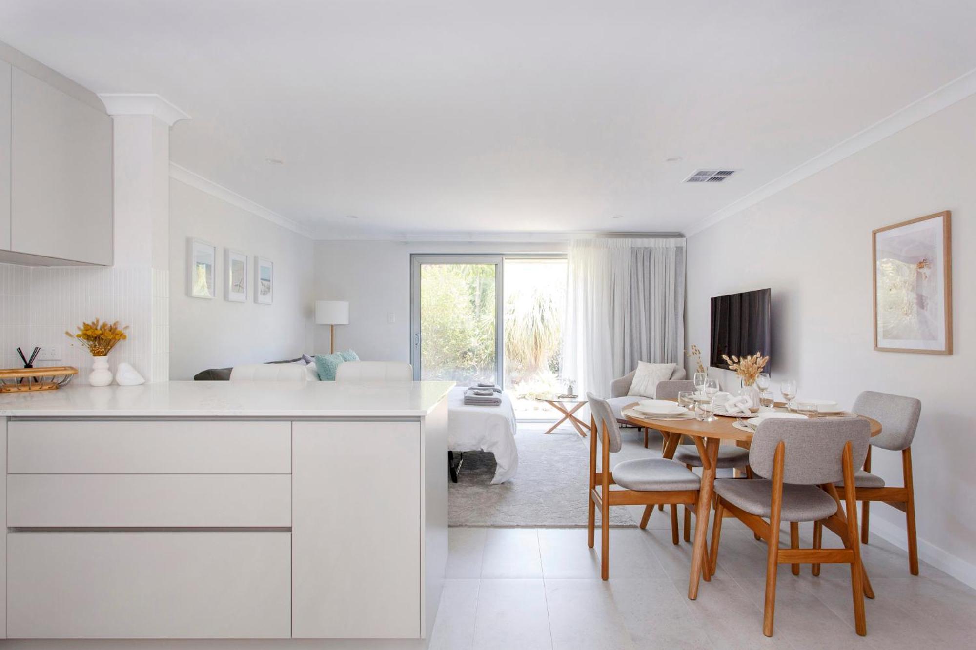 Apartment Maylands Riverside Retreat