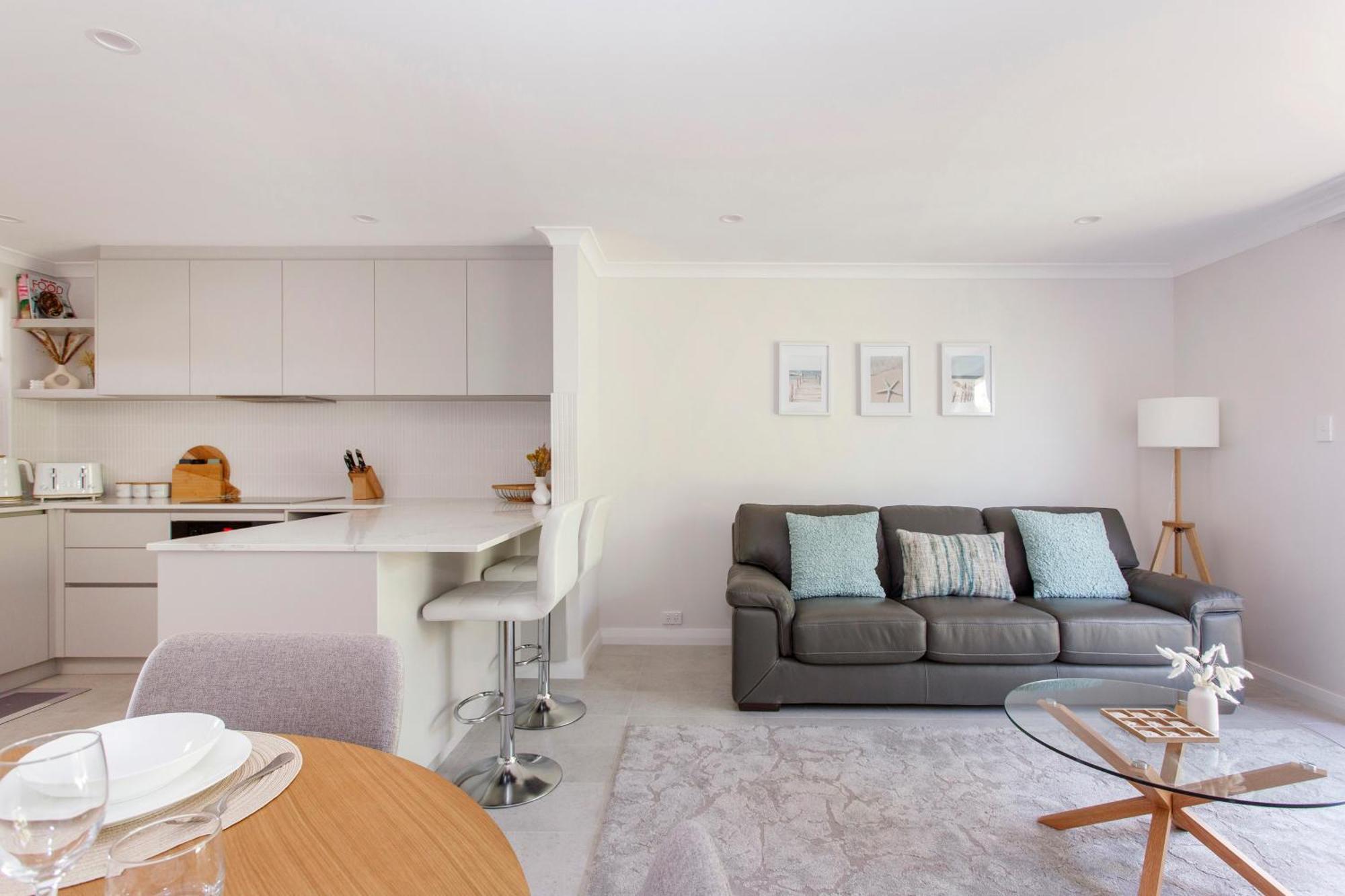 Maylands Riverside Retreat *