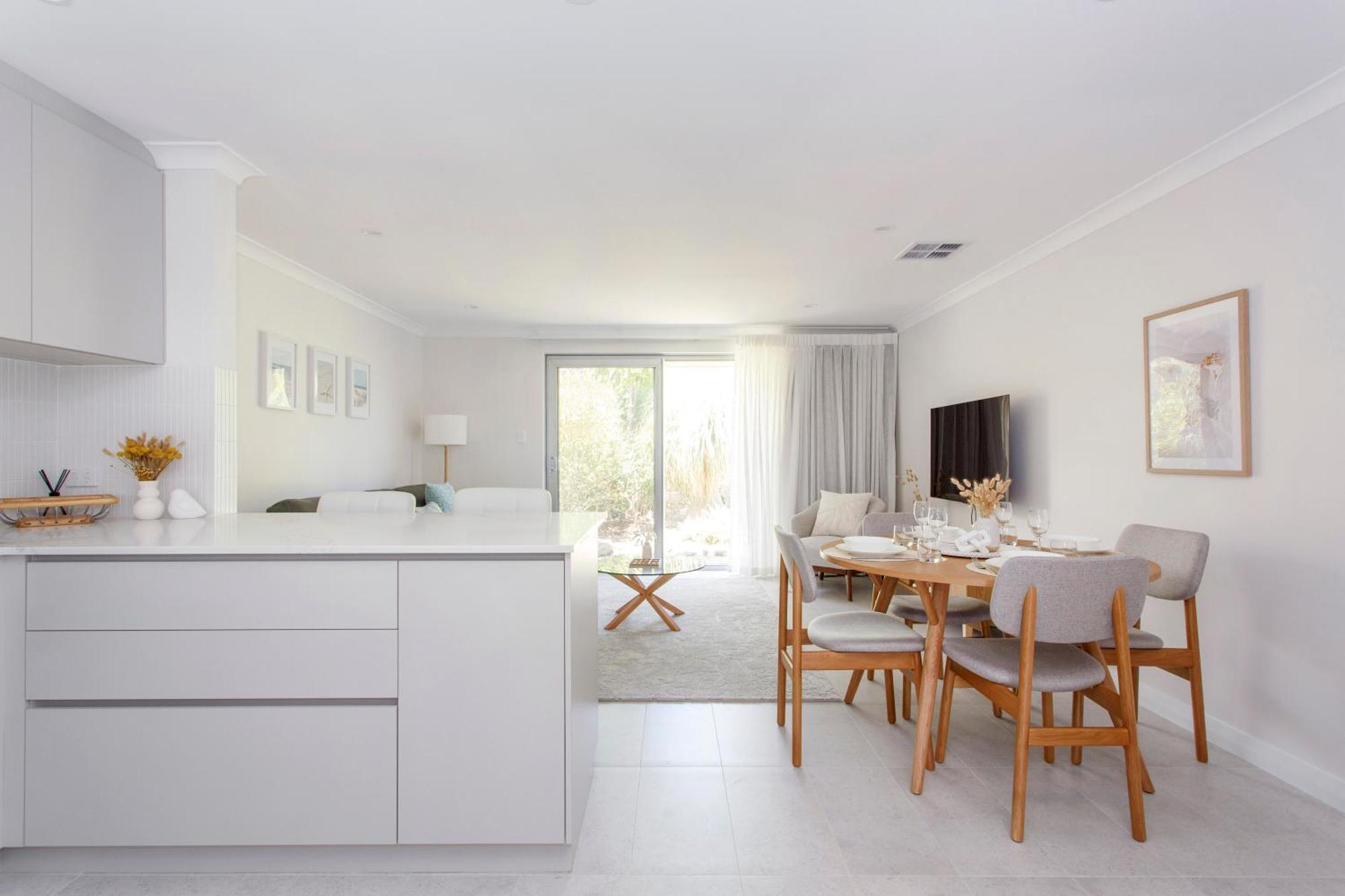 Maylands Riverside Retreat Apartment