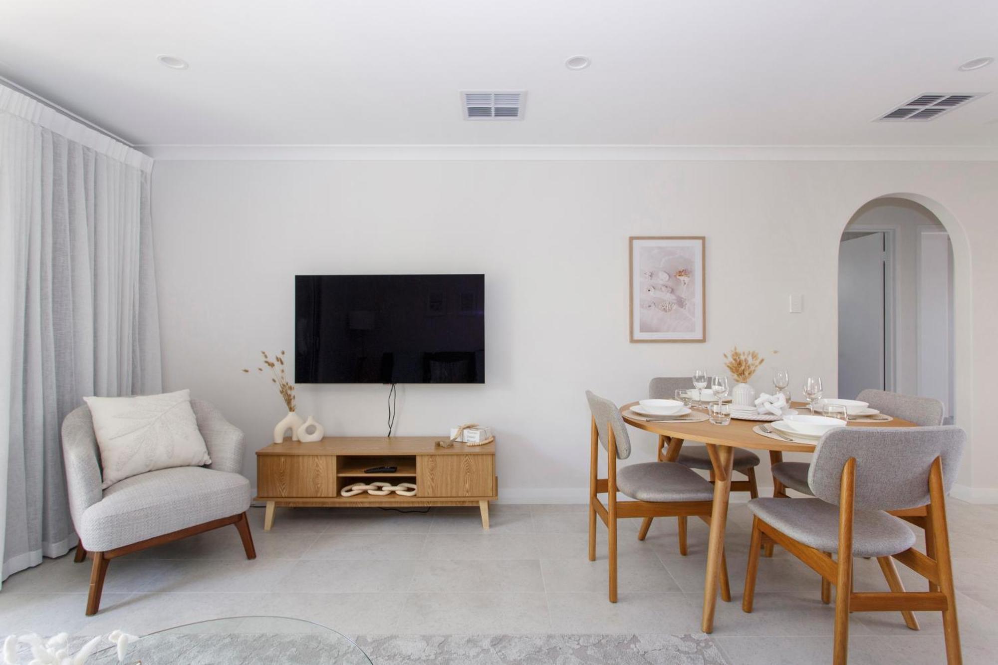 Maylands Riverside Retreat *