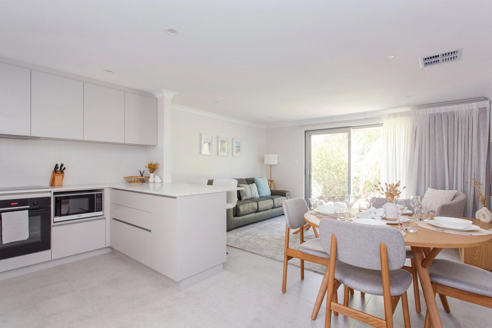 Maylands Riverside Retreat *