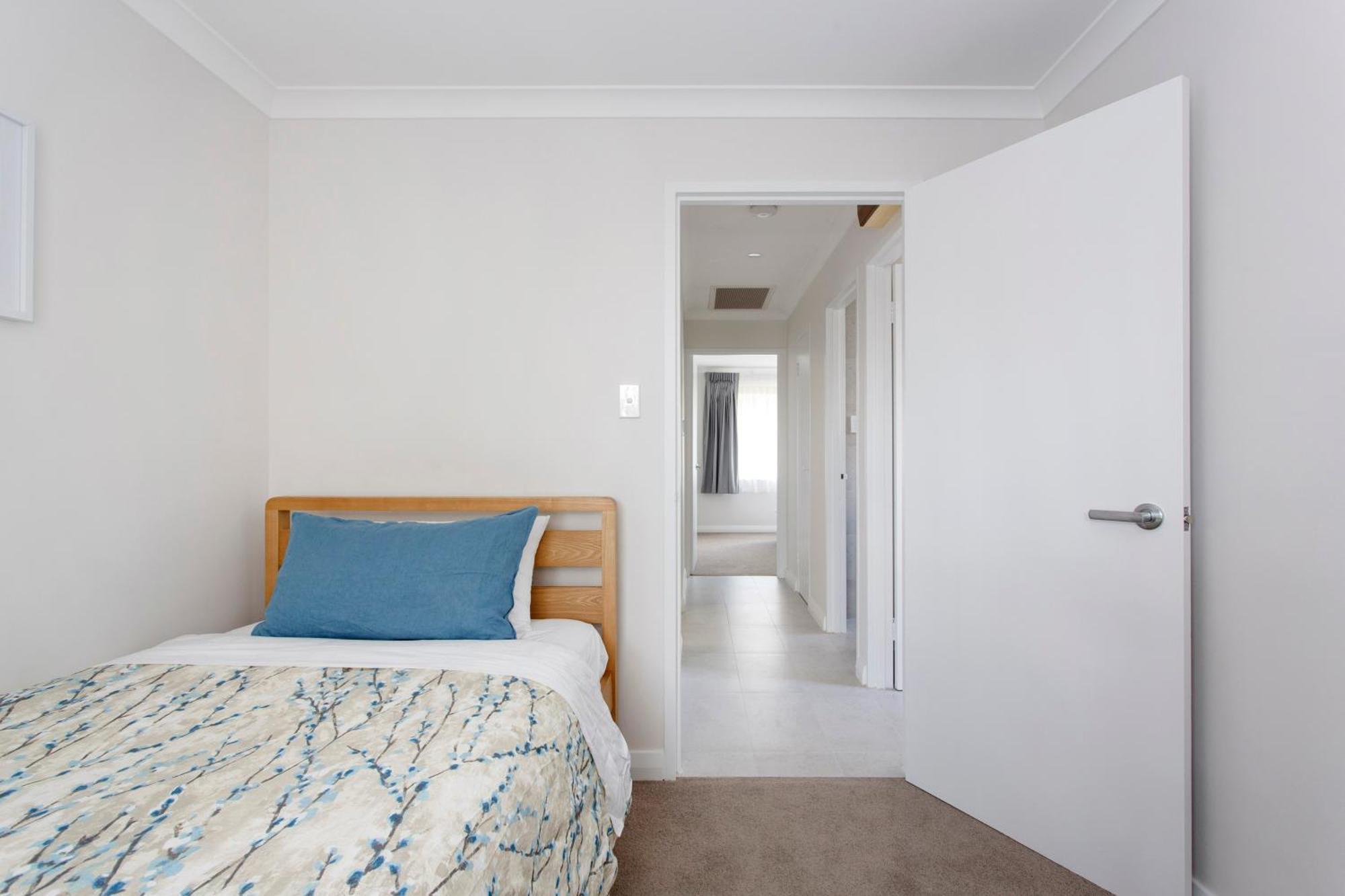Apartment Maylands Riverside Retreat