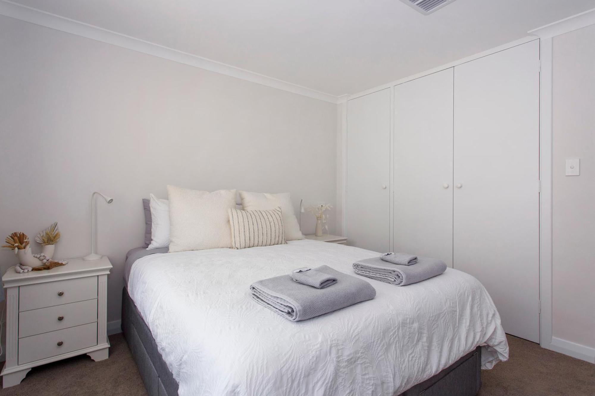Maylands Riverside Retreat * Perth